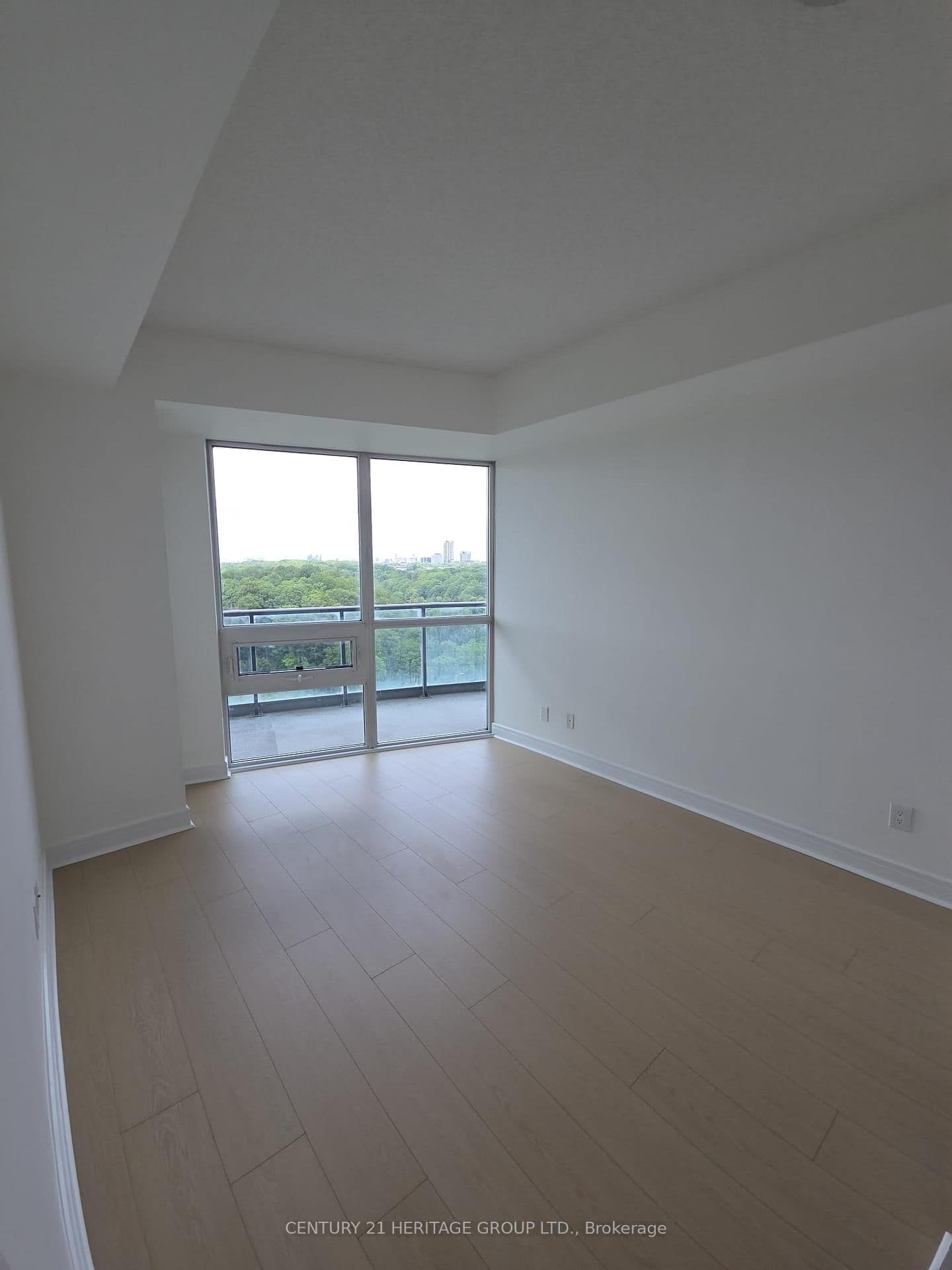 35 Brian Peck Crescent, Unit 805 thumbnail 13