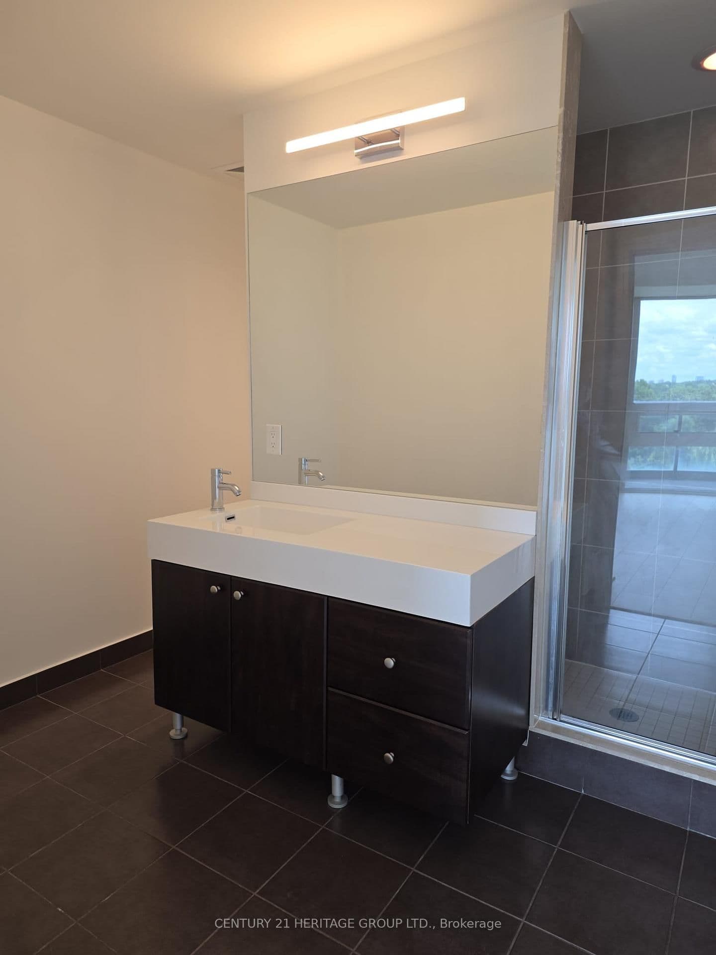 35 Brian Peck Crescent, Unit 805 thumbnail 14