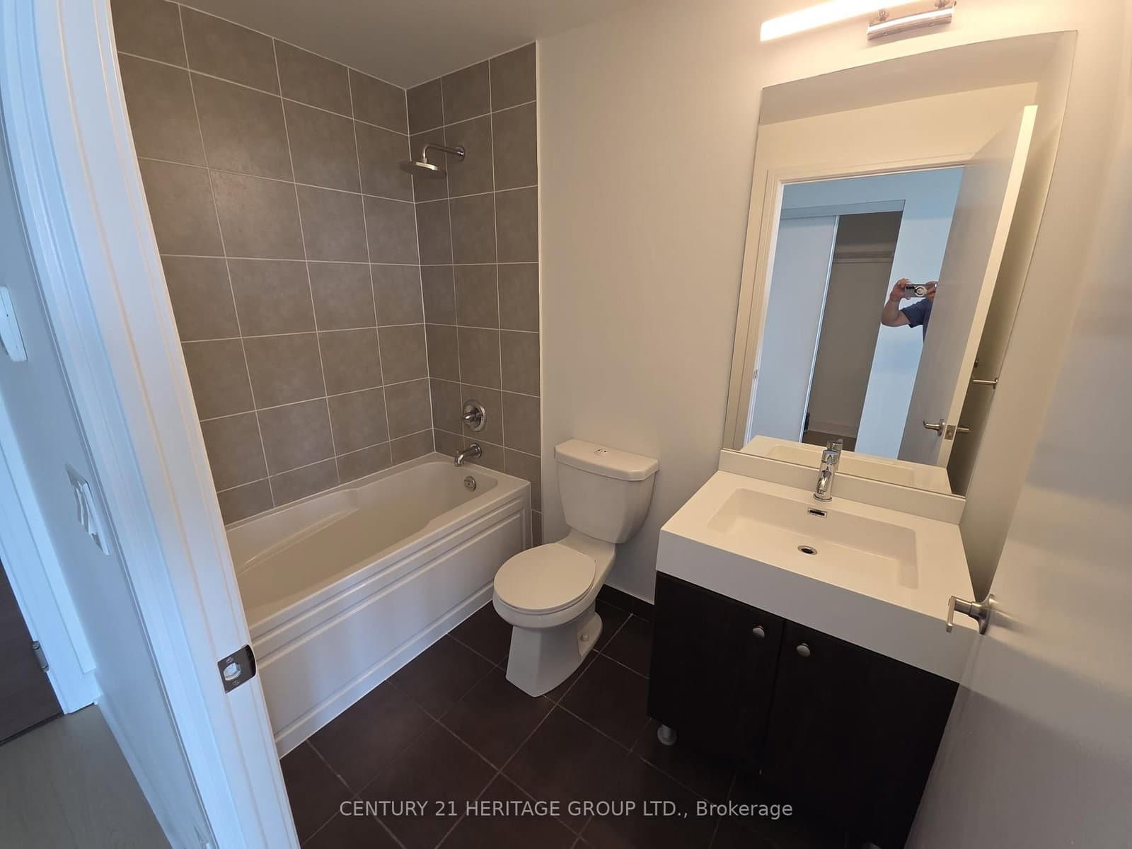 35 Brian Peck Crescent, Unit 805 thumbnail 20