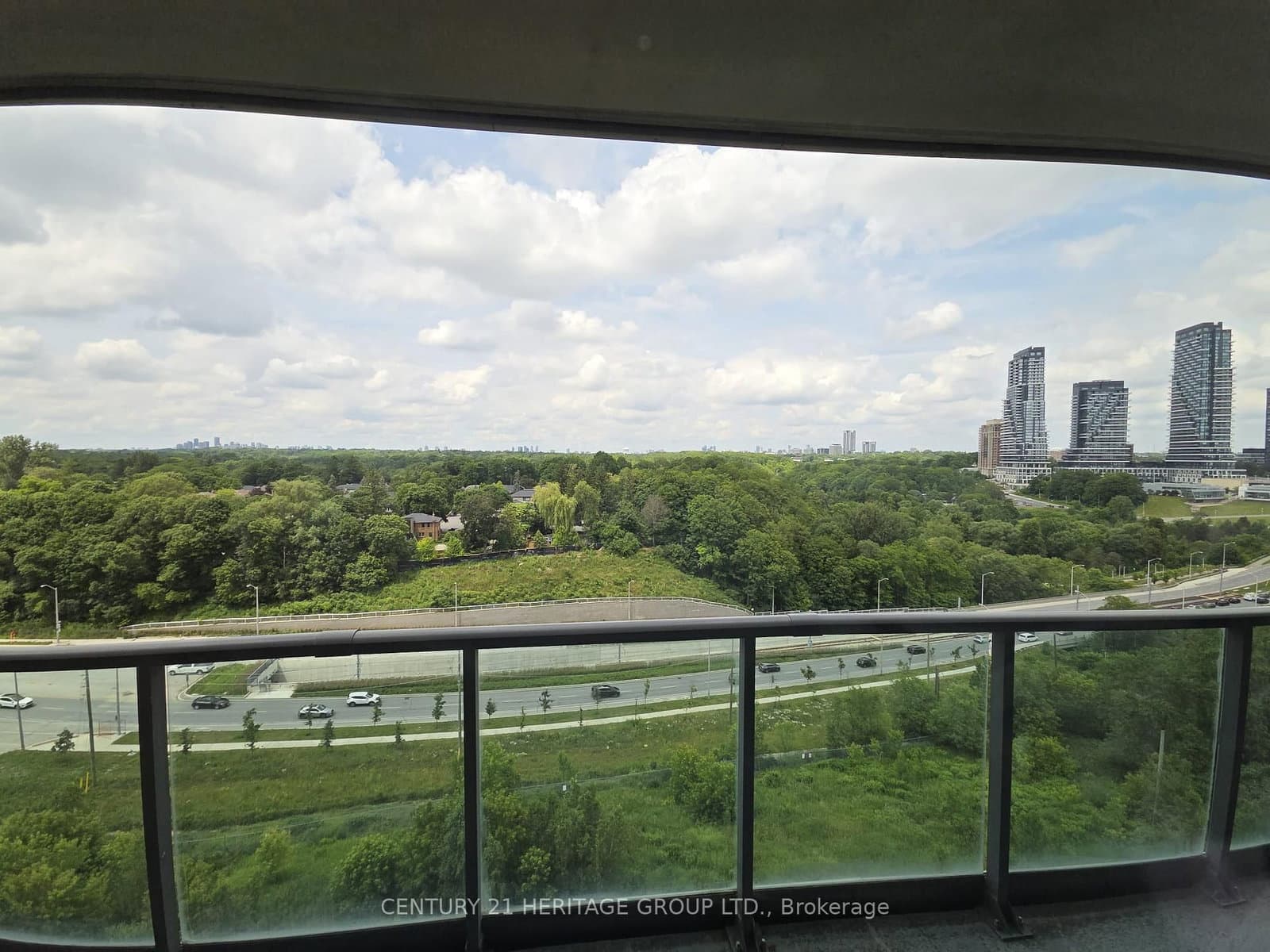 35 Brian Peck Crescent, Unit 805 thumbnail 5