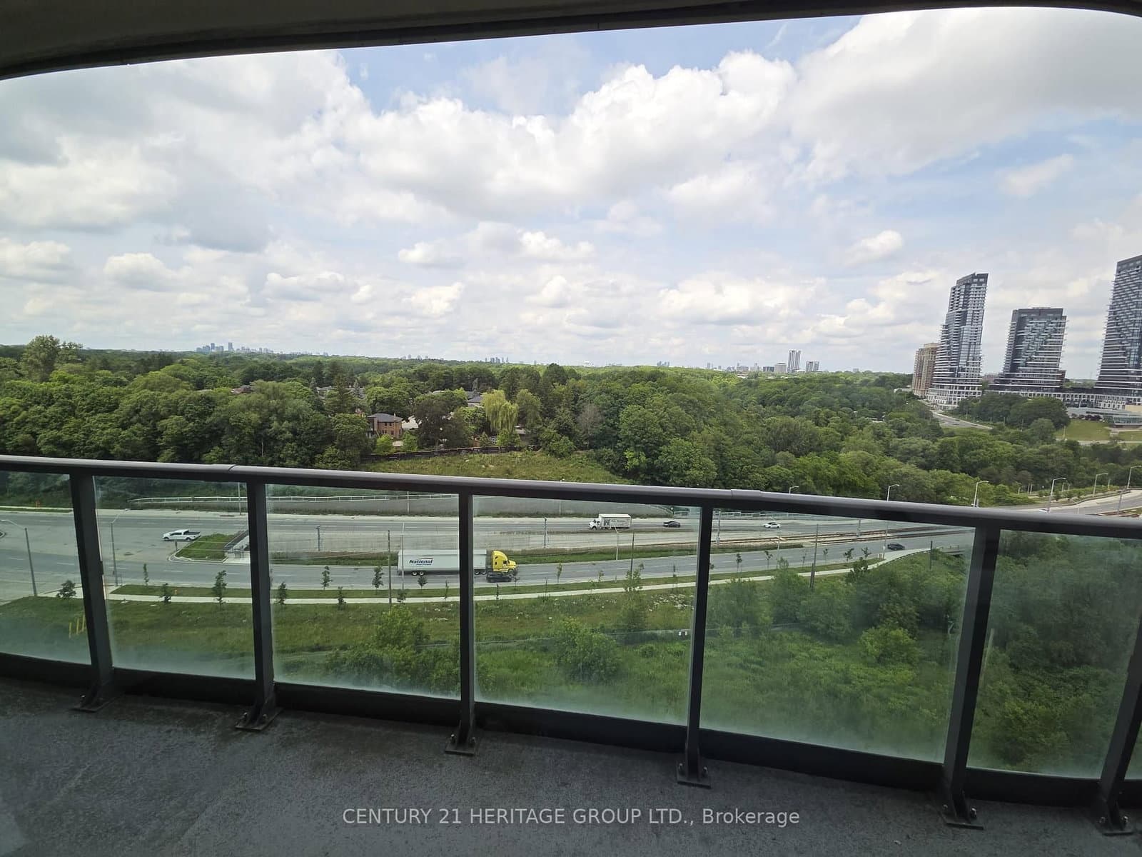 35 Brian Peck Crescent, Unit 805 thumbnail 6