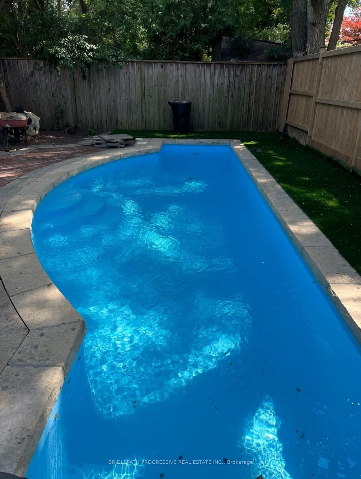 127 Glenvale Boulevard thumbnail 28