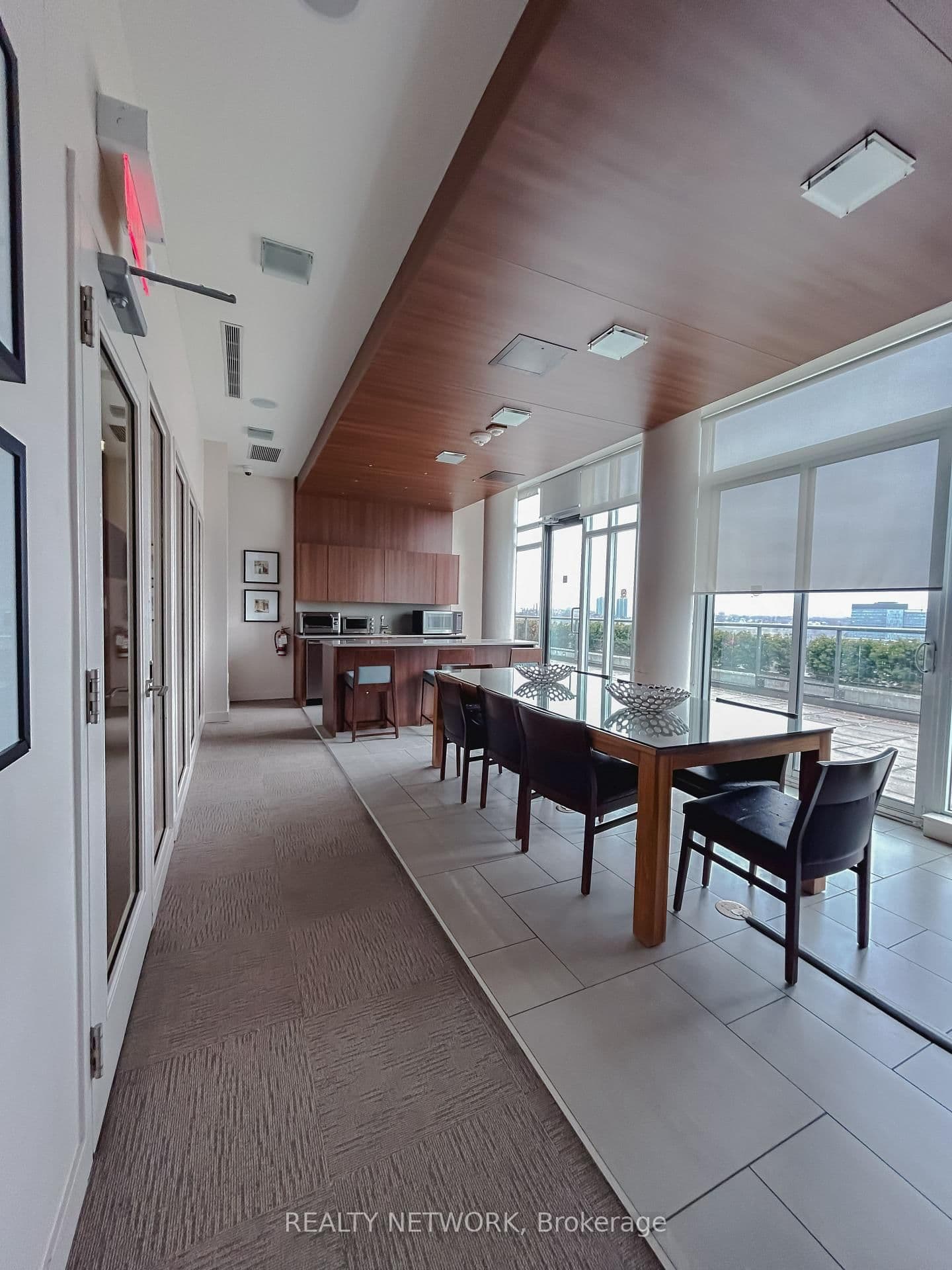 260 Sackville Street, Unit 210 thumbnail 4
