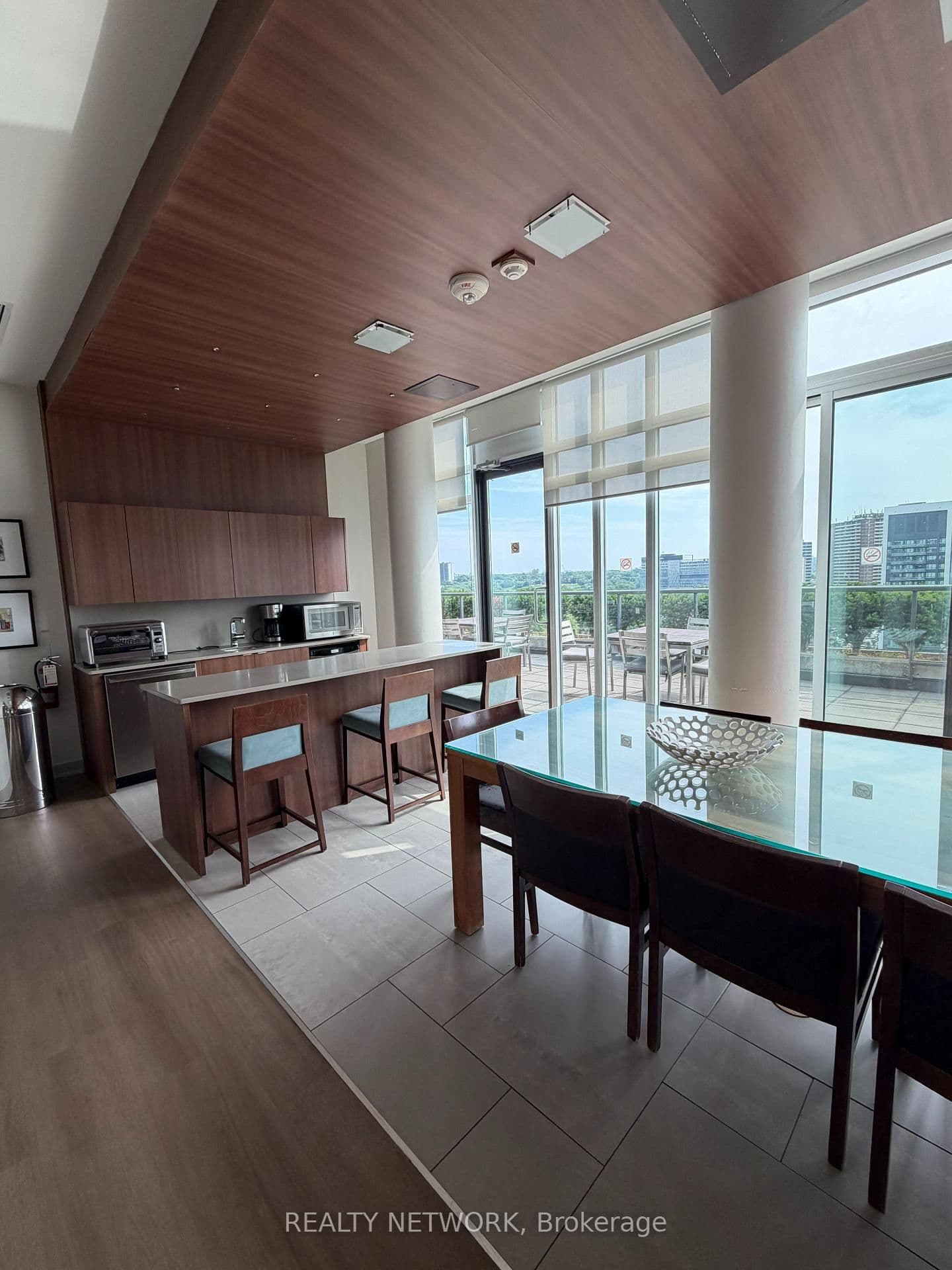 260 Sackville Street, Unit 210 thumbnail 6