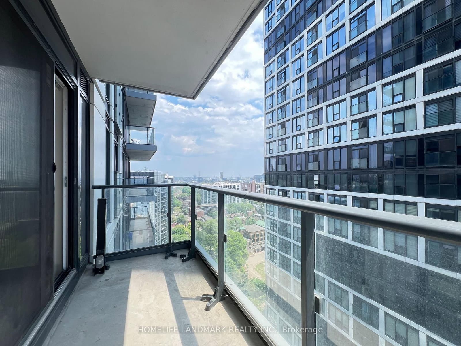251 Jarvis Street, Unit 2205 thumbnail 3