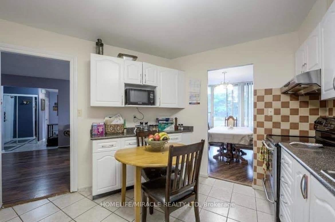60 Pavane Linkway, Unit 216 thumbnail 10