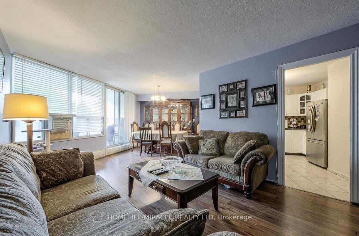 60 Pavane Linkway, Unit 216 thumbnail 4
