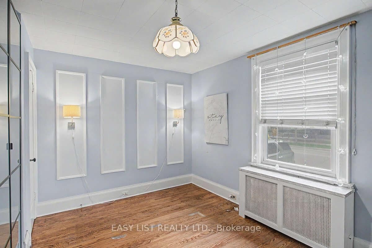 77 Avondale Avenue thumbnail 11