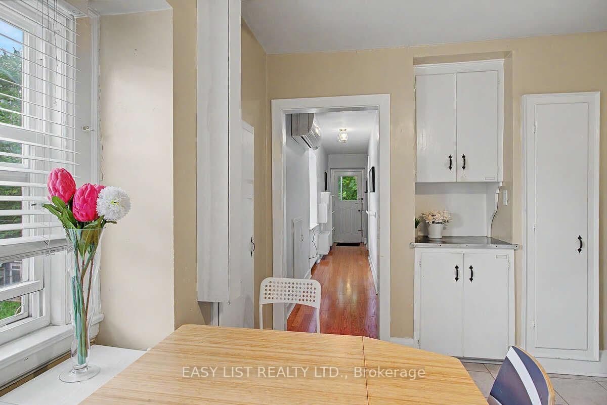 77 Avondale Avenue thumbnail 13