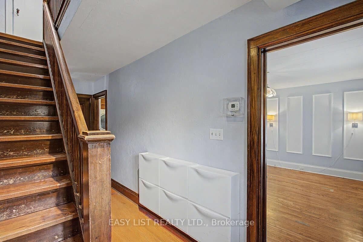 77 Avondale Avenue thumbnail 9