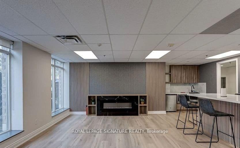 140 Bathurst Street, Unit 207 thumbnail 13