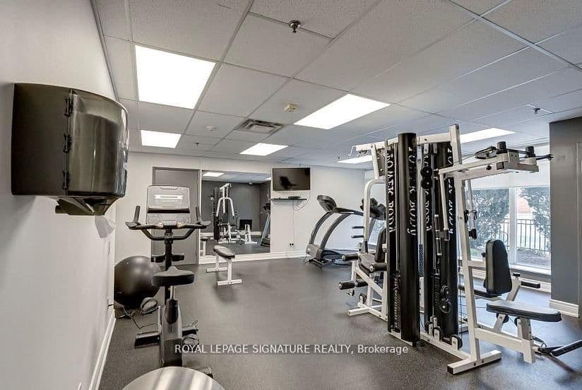 140 Bathurst Street, Unit 207 thumbnail 14