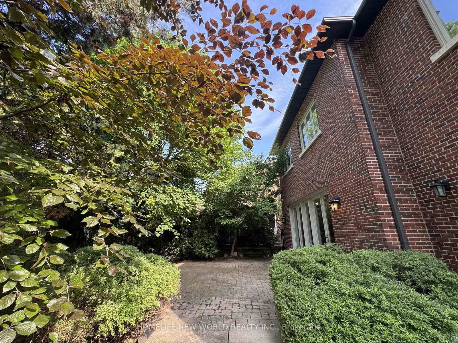 64 Montressor Drive thumbnail 50
