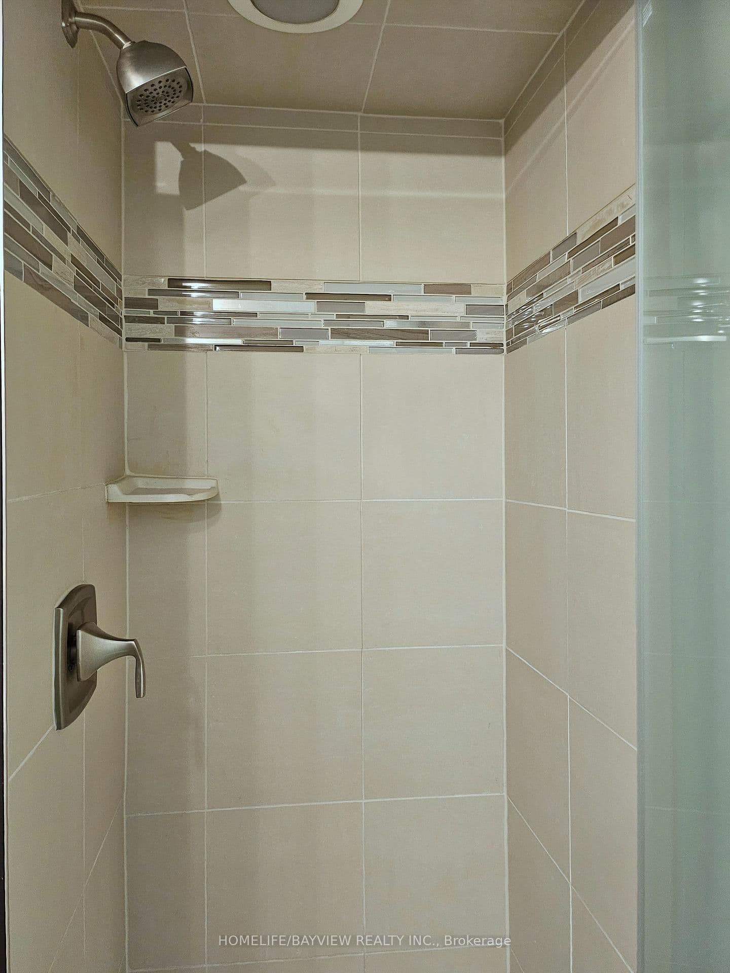 7 Lorraine Drive, Unit 1816 thumbnail 13