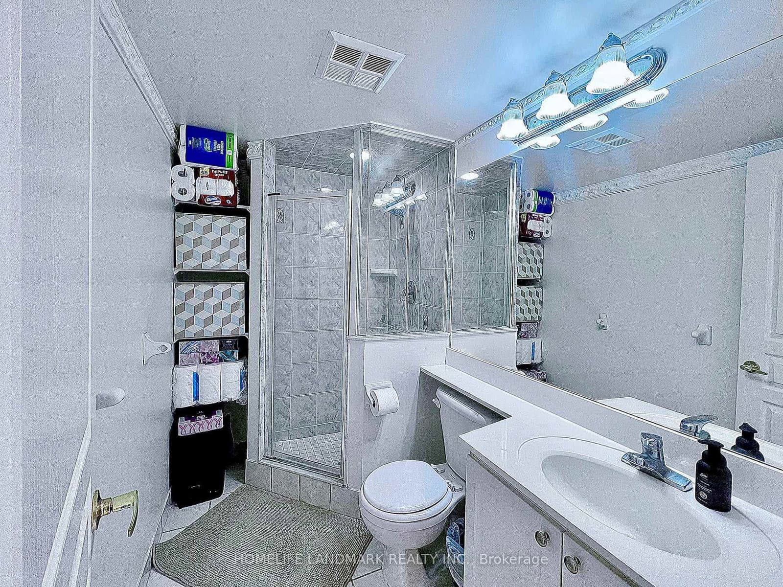 5 Northtown Way, Unit 809 thumbnail 6