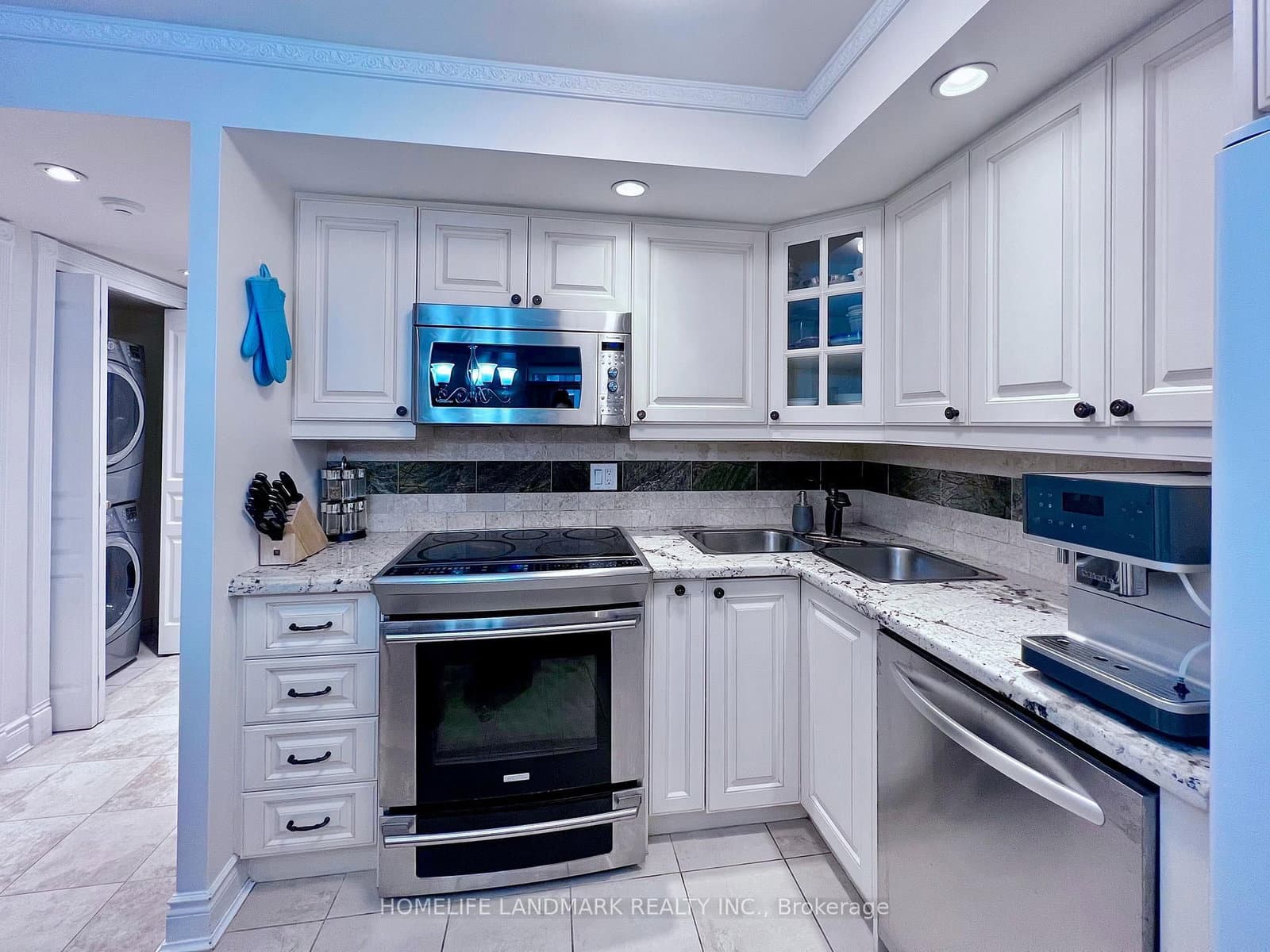5 Northtown Way, Unit 809 thumbnail 7