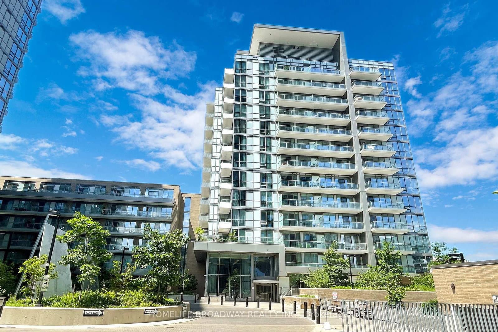 52 Forest Manor Road, Unit 1009 thumbnail 2
