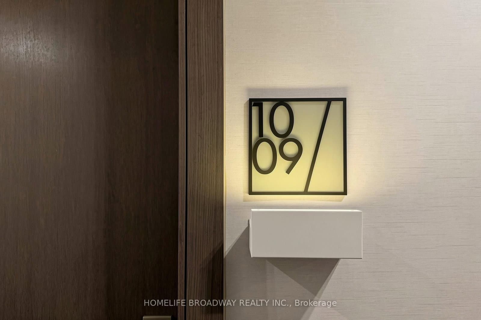 52 Forest Manor Road, Unit 1009 thumbnail 4