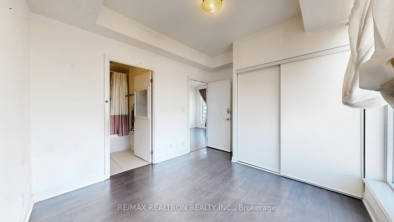 28 Avondale Avenue, Unit 1102 thumbnail 16