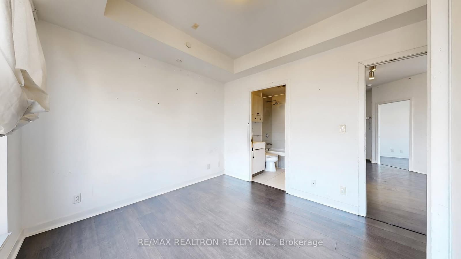 28 Avondale Avenue, Unit 1102 thumbnail 17