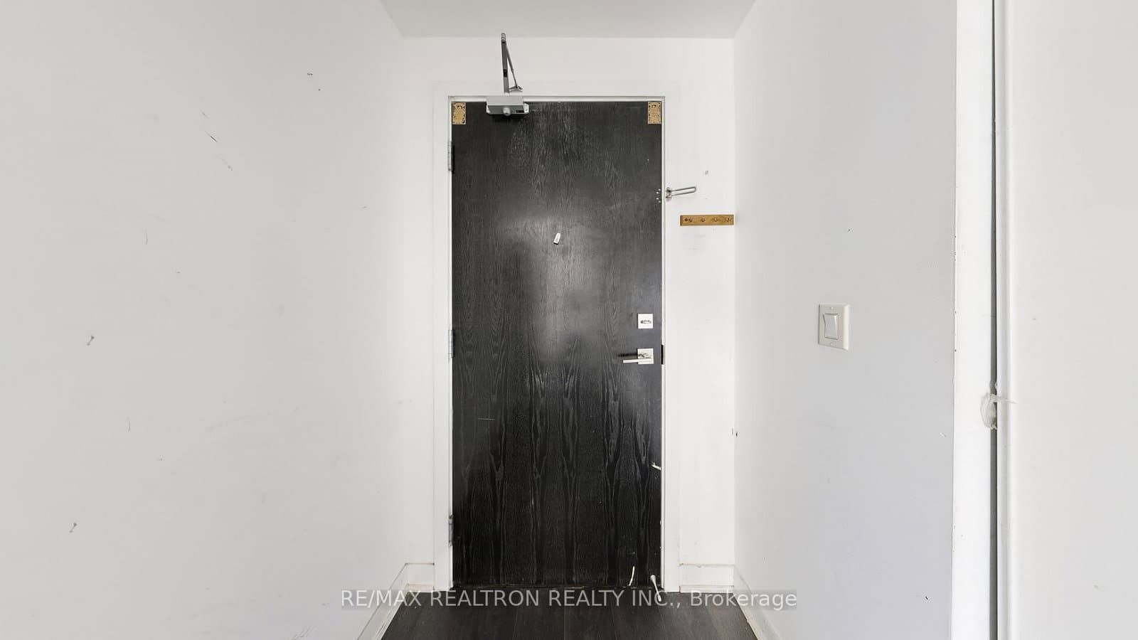 28 Avondale Avenue, Unit 1102 thumbnail 26