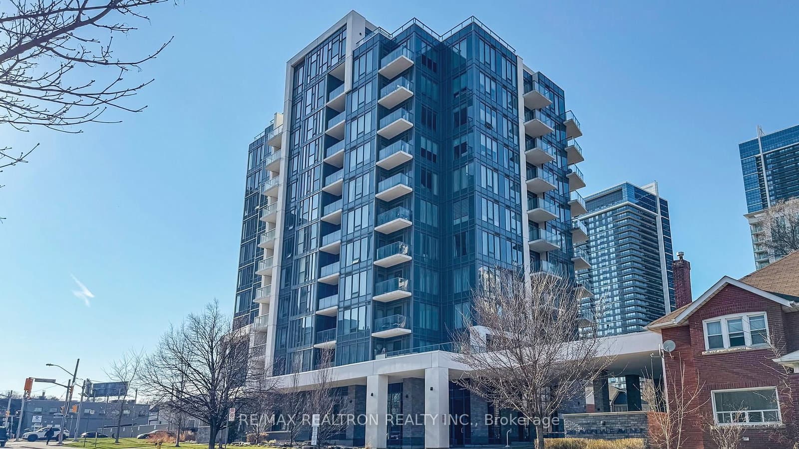 28 Avondale Avenue, Unit 1102 thumbnail 3