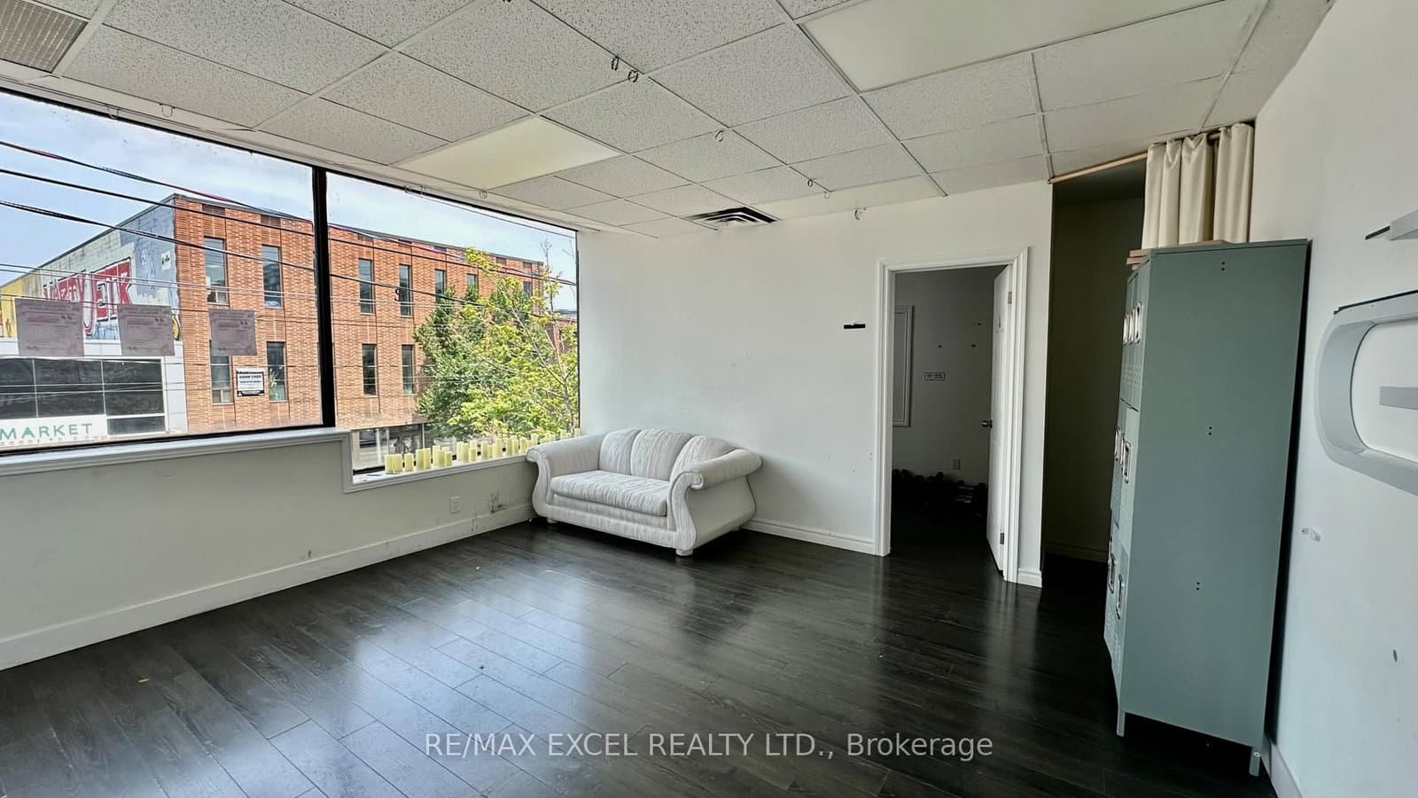 685 Queen Street W, Unit Upper Front Unit thumbnail 3