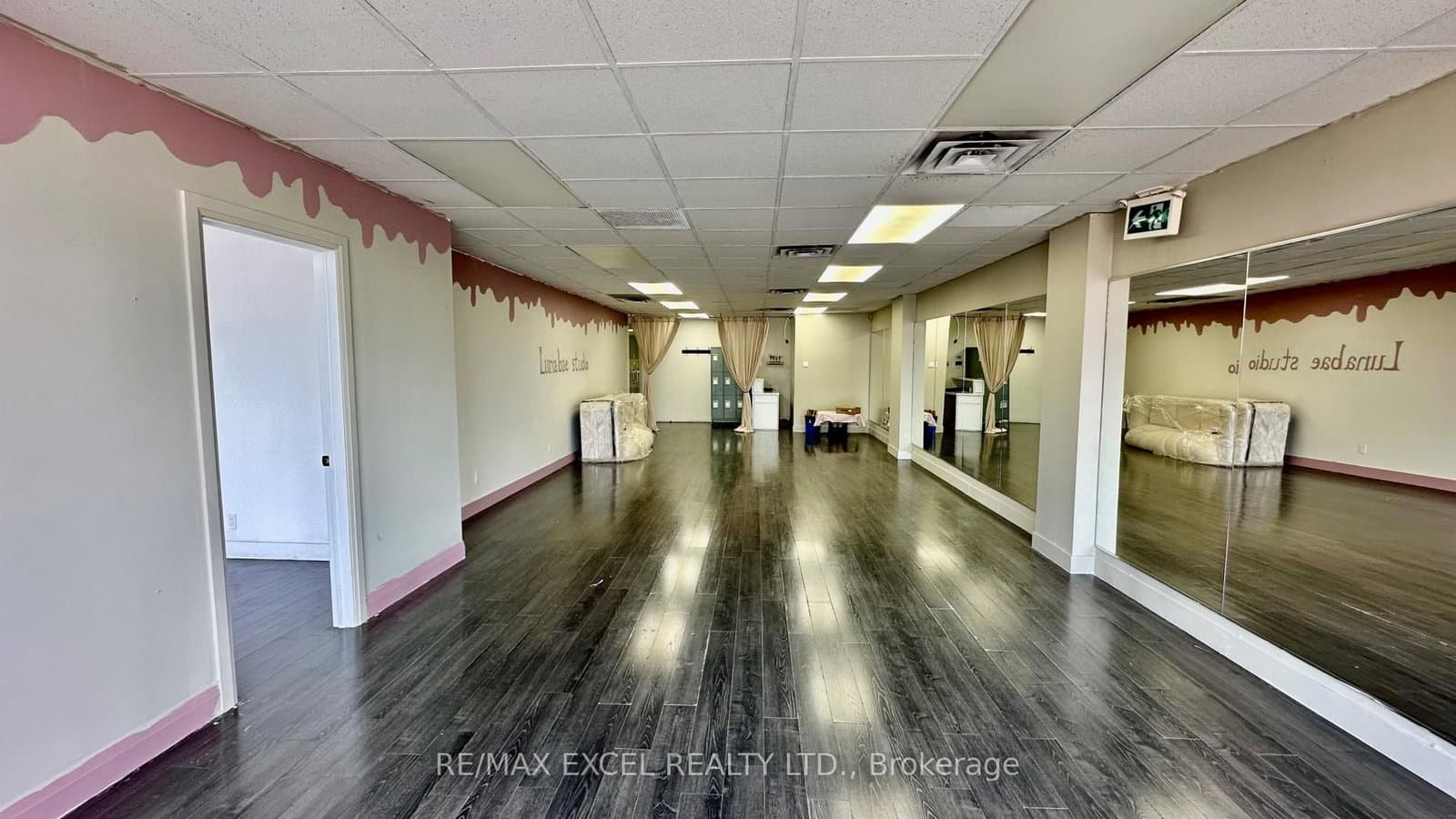 685 Queen Street W, Unit Upper Front Unit thumbnail 6