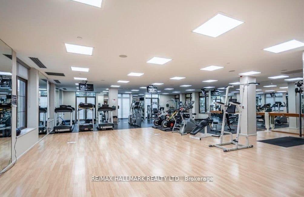 80 Harrison Garden Boulevard, Unit 1821 thumbnail 39