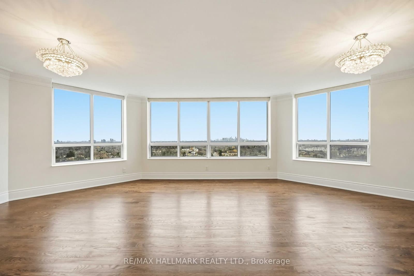 80 Harrison Garden Boulevard, Unit 1821 thumbnail 9