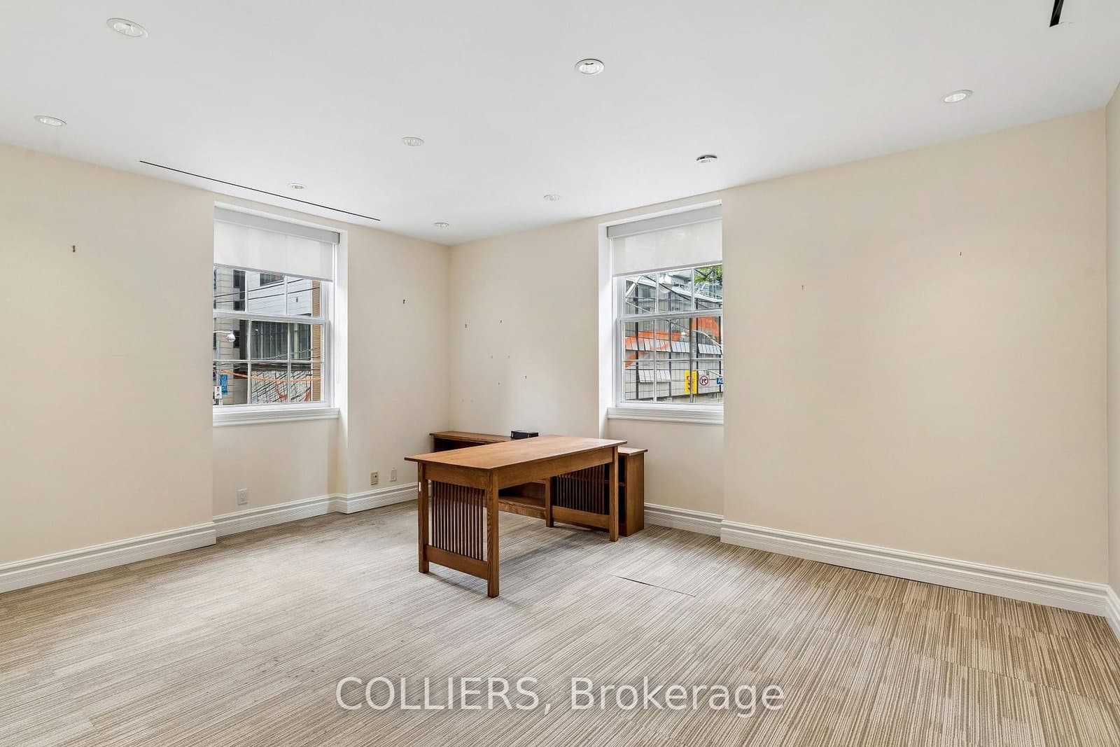 116 Simcoe Street, Unit 100 thumbnail 11