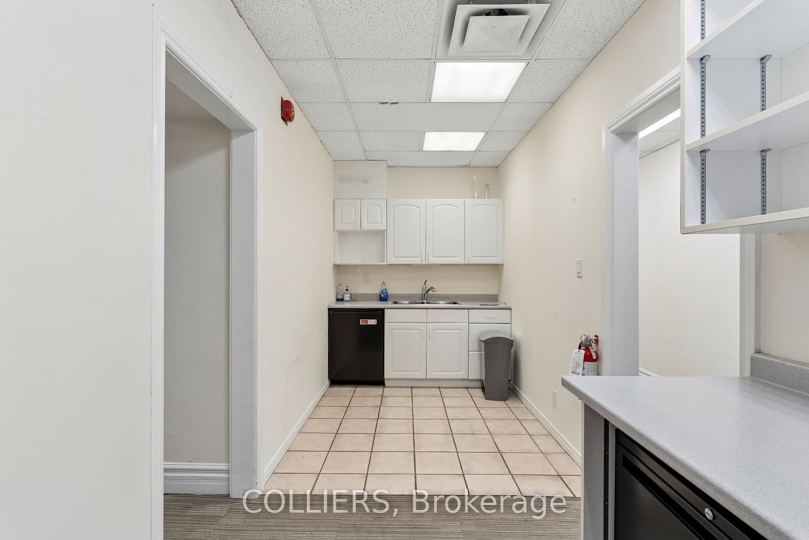116 Simcoe Street, Unit 100 thumbnail 12