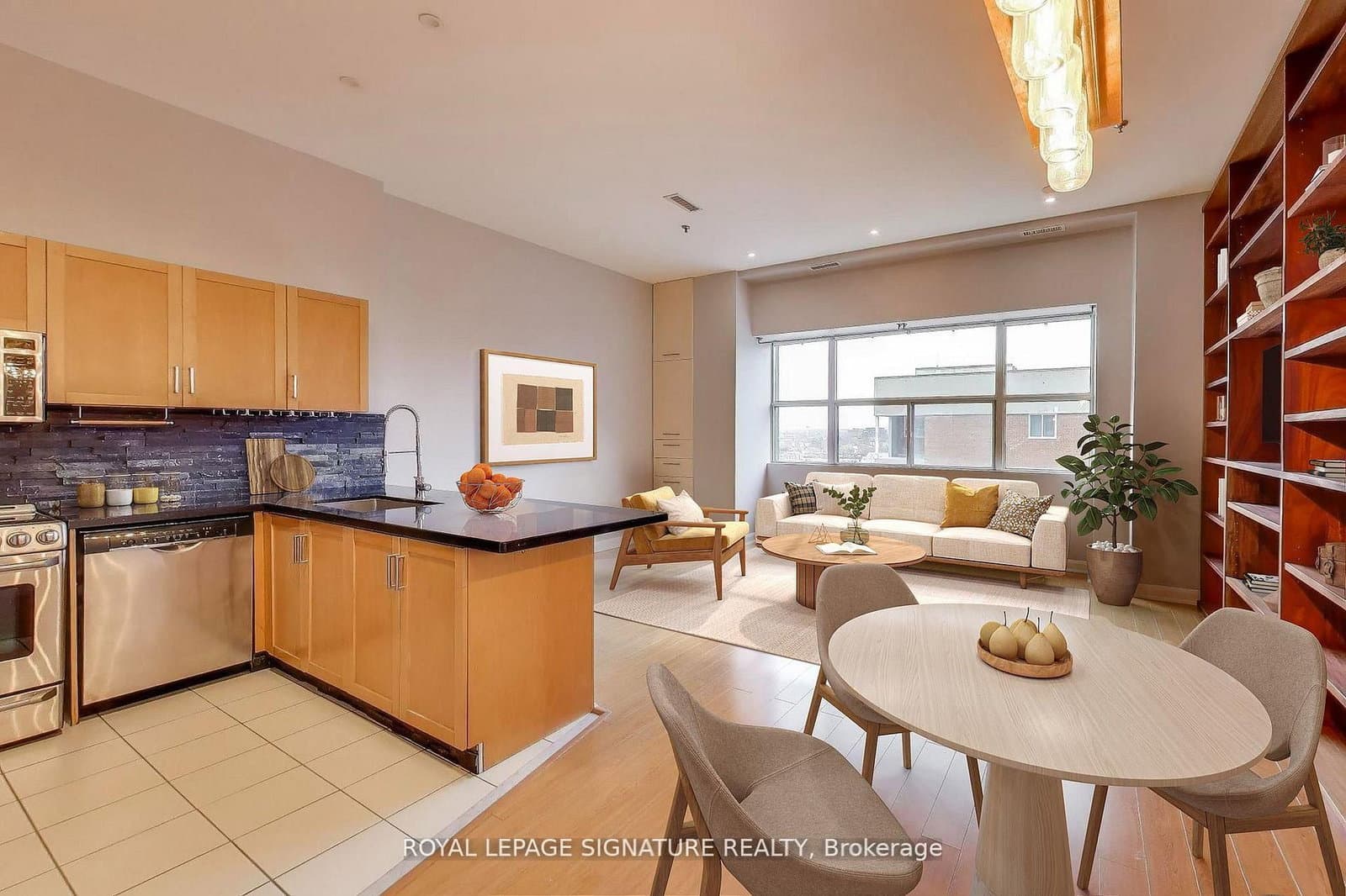 700 King Street W, Unit 801 - Image 1