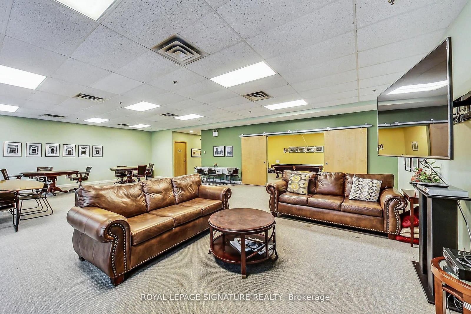 700 King Street W, Unit 801 thumbnail 14