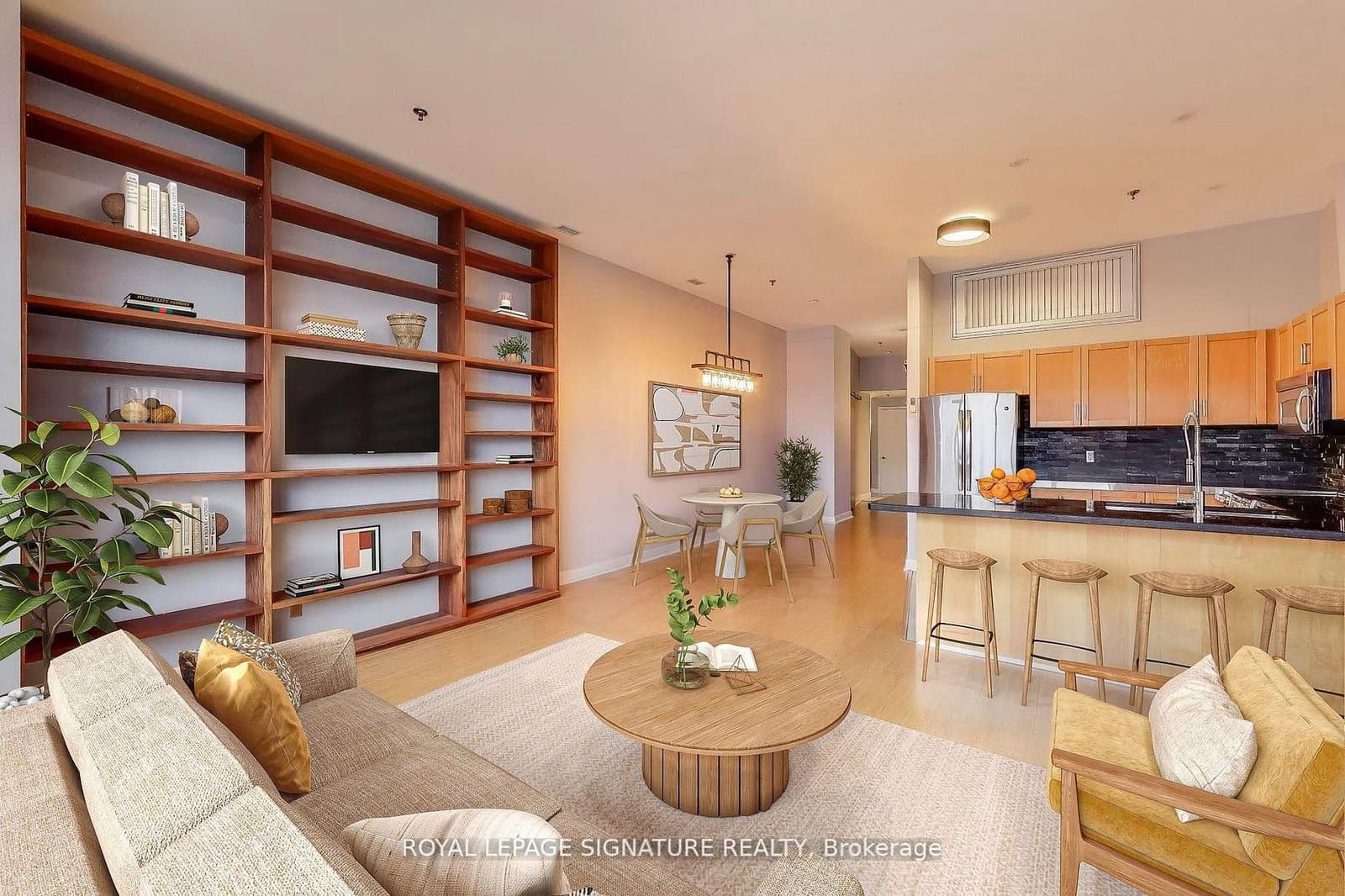 700 King Street W, Unit 801 thumbnail 2