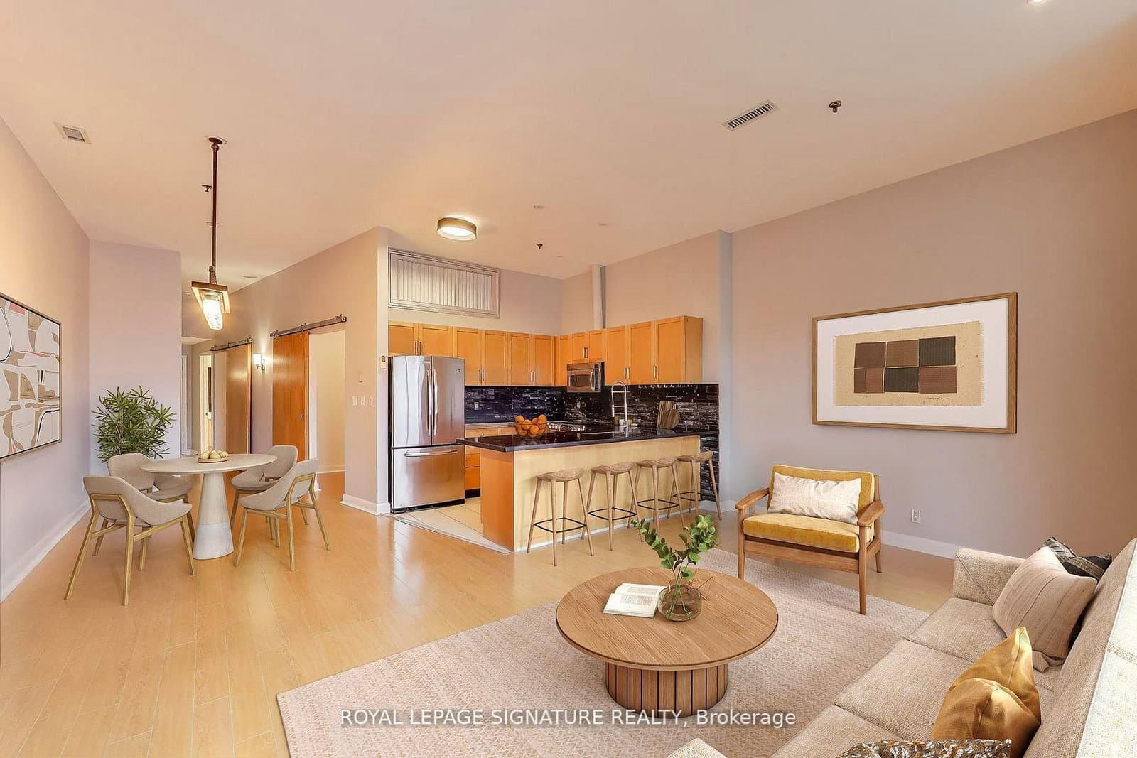 700 King Street W, Unit 801 thumbnail 3