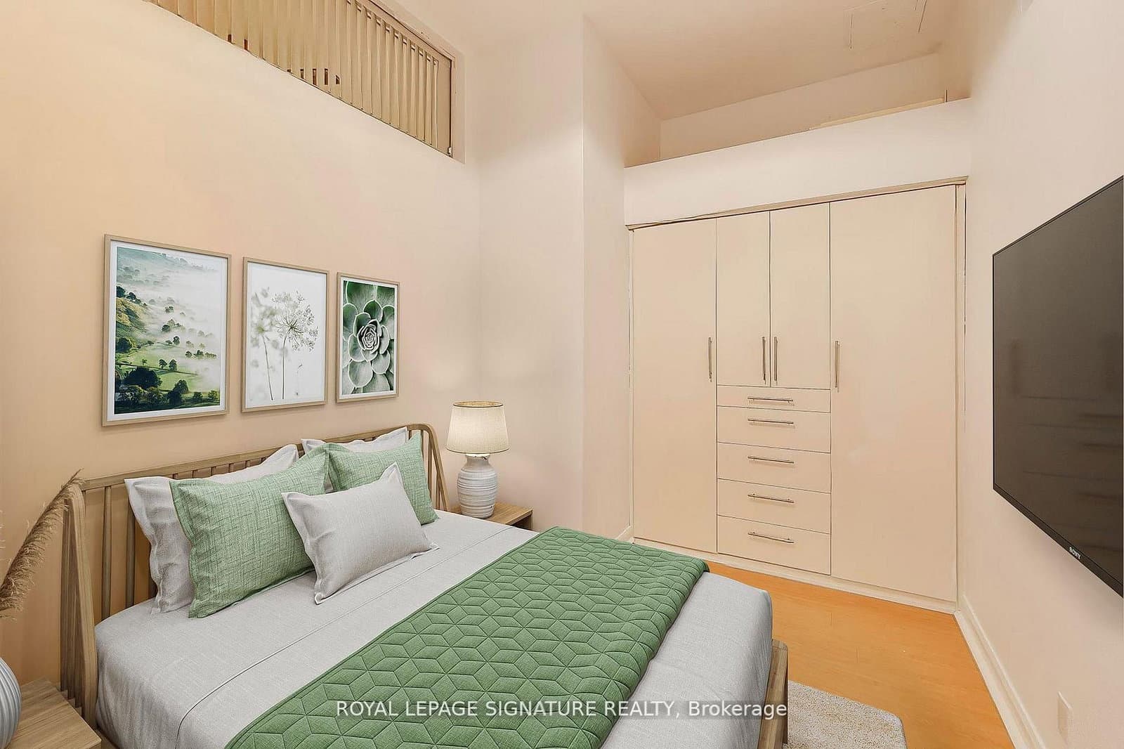 700 King Street W, Unit 801 thumbnail 8