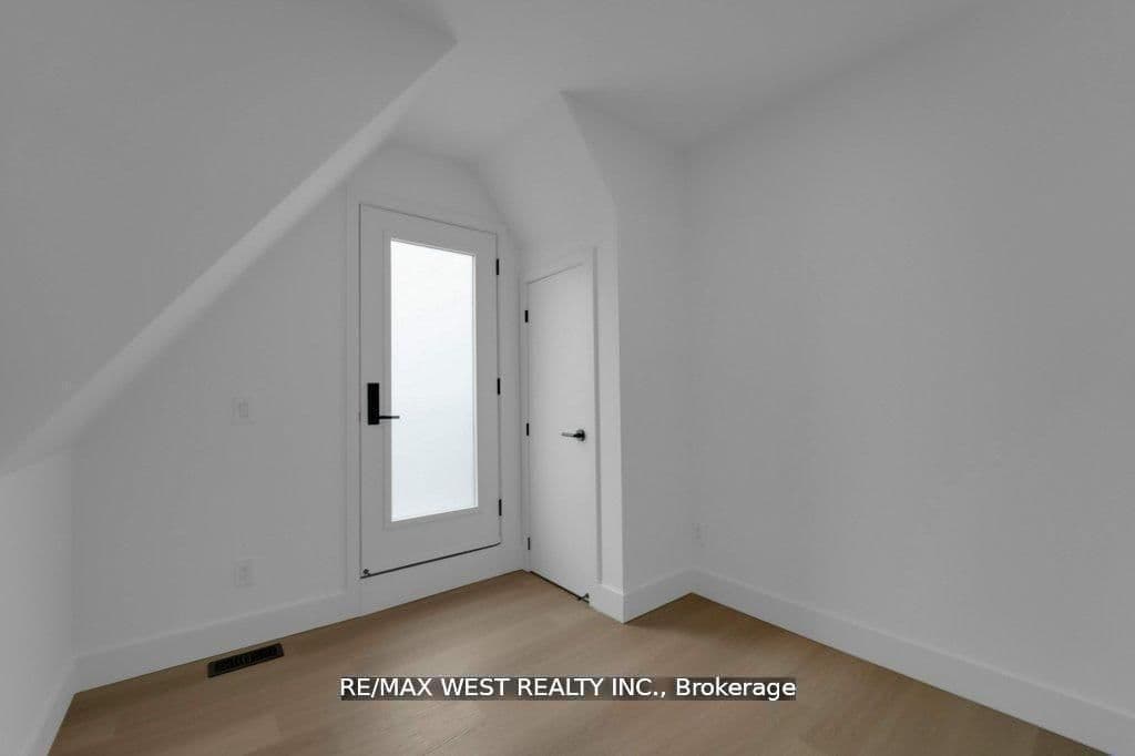 661 Winona Drive thumbnail 12