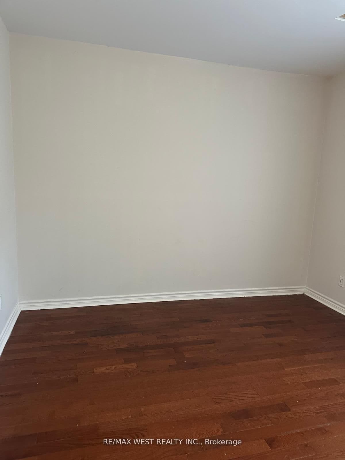 563 Ossington Avenue, Unit Main thumbnail 12