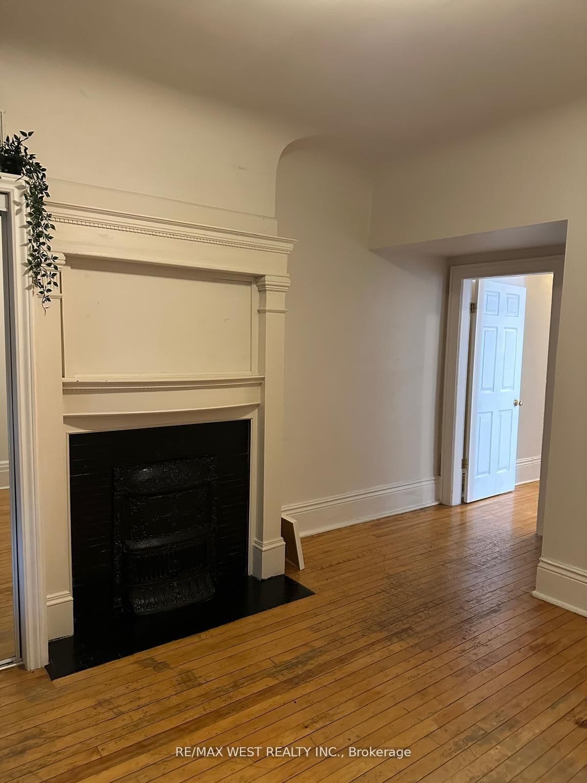 563 Ossington Avenue, Unit Main thumbnail 16