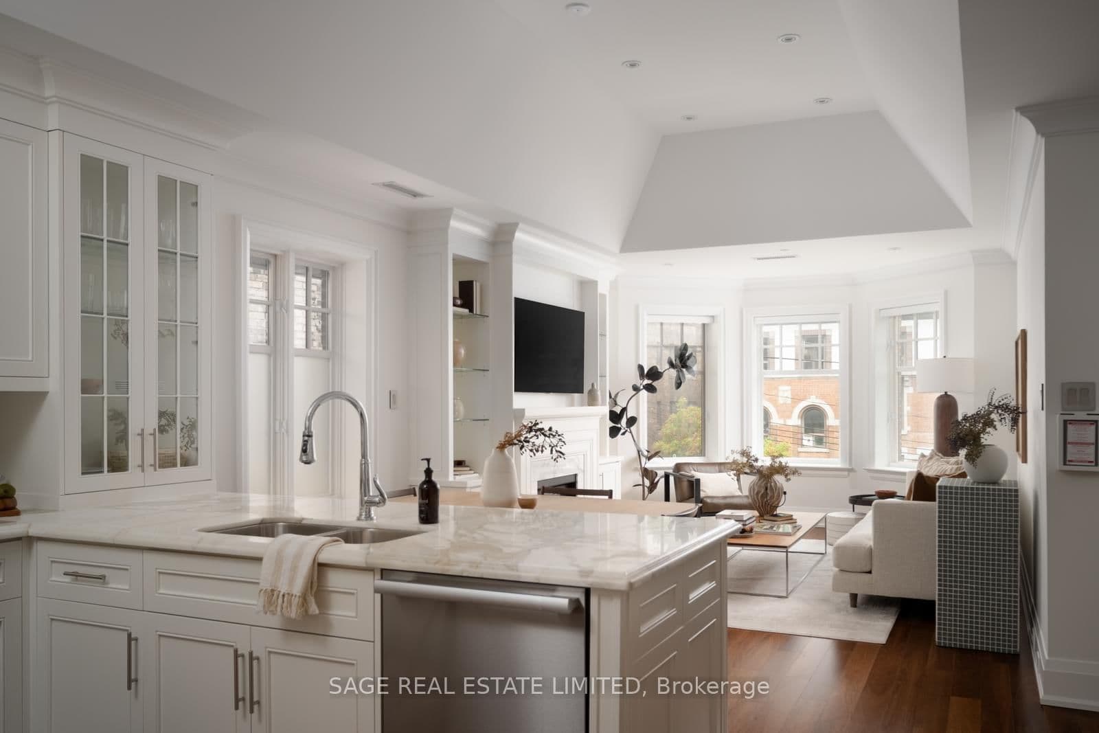 319 Lonsdale Road, Unit 3D thumbnail 13