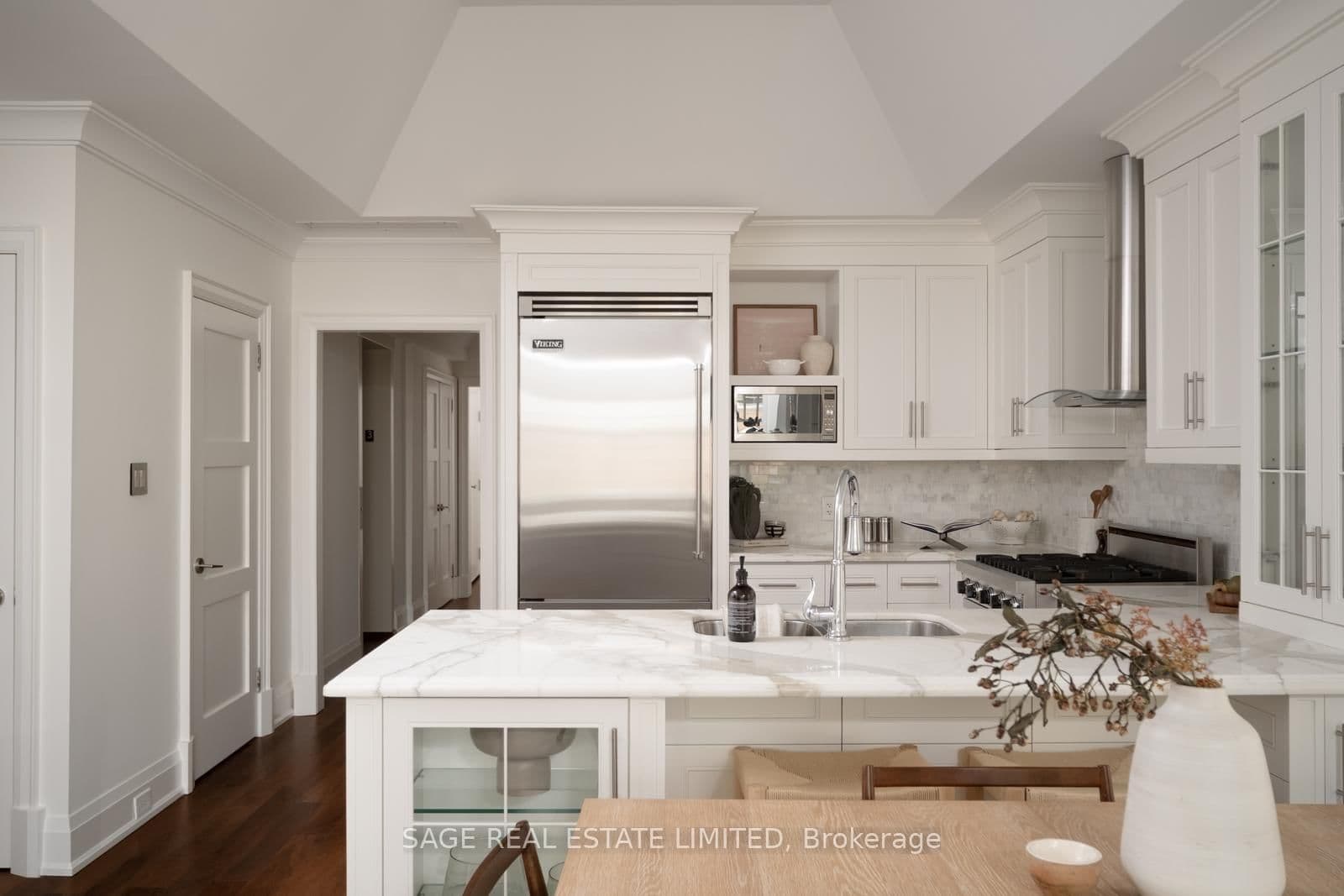 319 Lonsdale Road, Unit 3D thumbnail 15