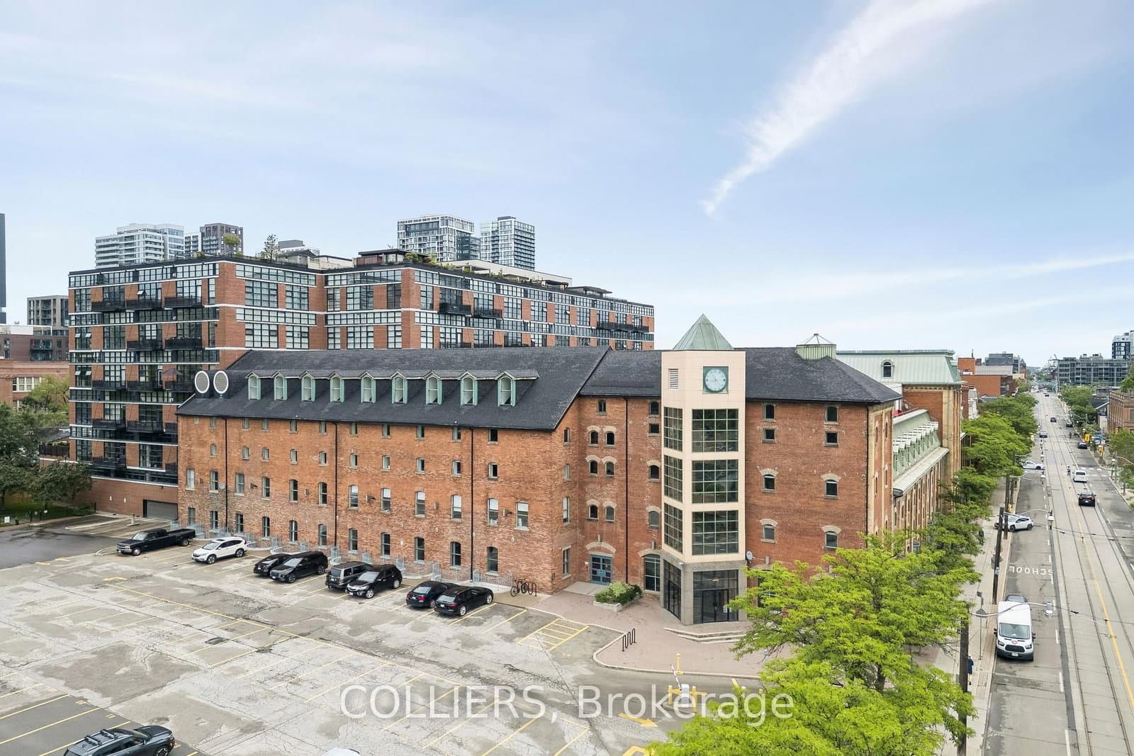 478 Queen Street E, Unit 301 thumbnail 2