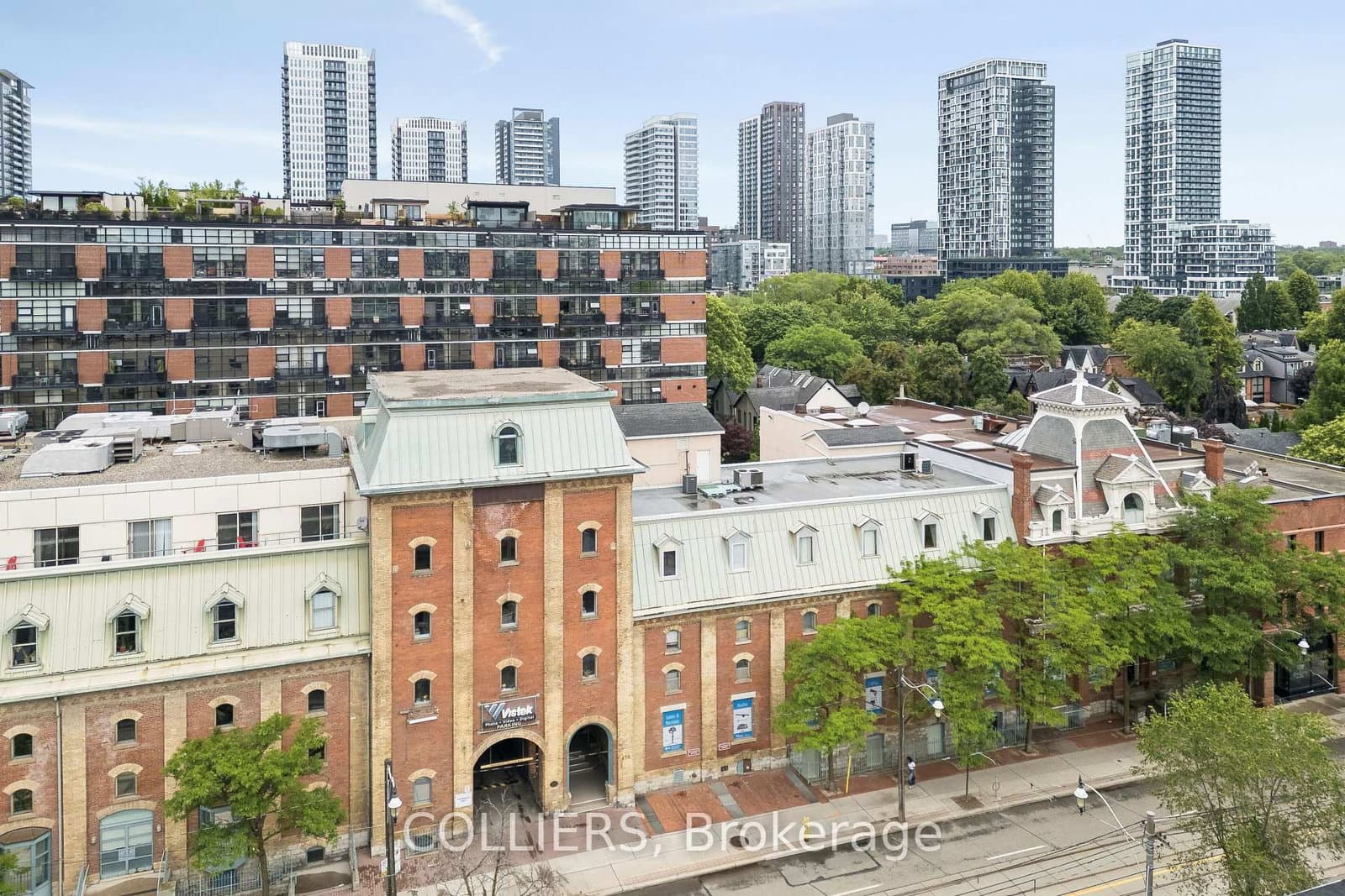 478 Queen Street E, Unit 301 thumbnail 3