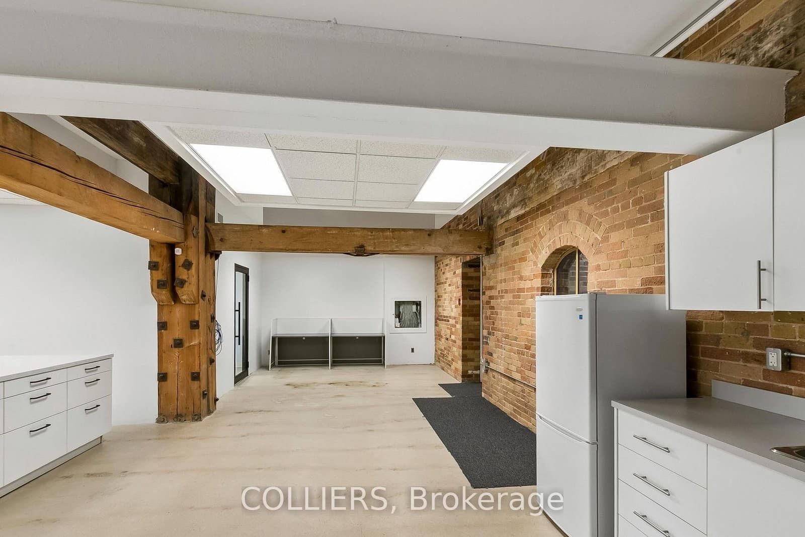 478 Queen Street E, Unit 301 thumbnail 5
