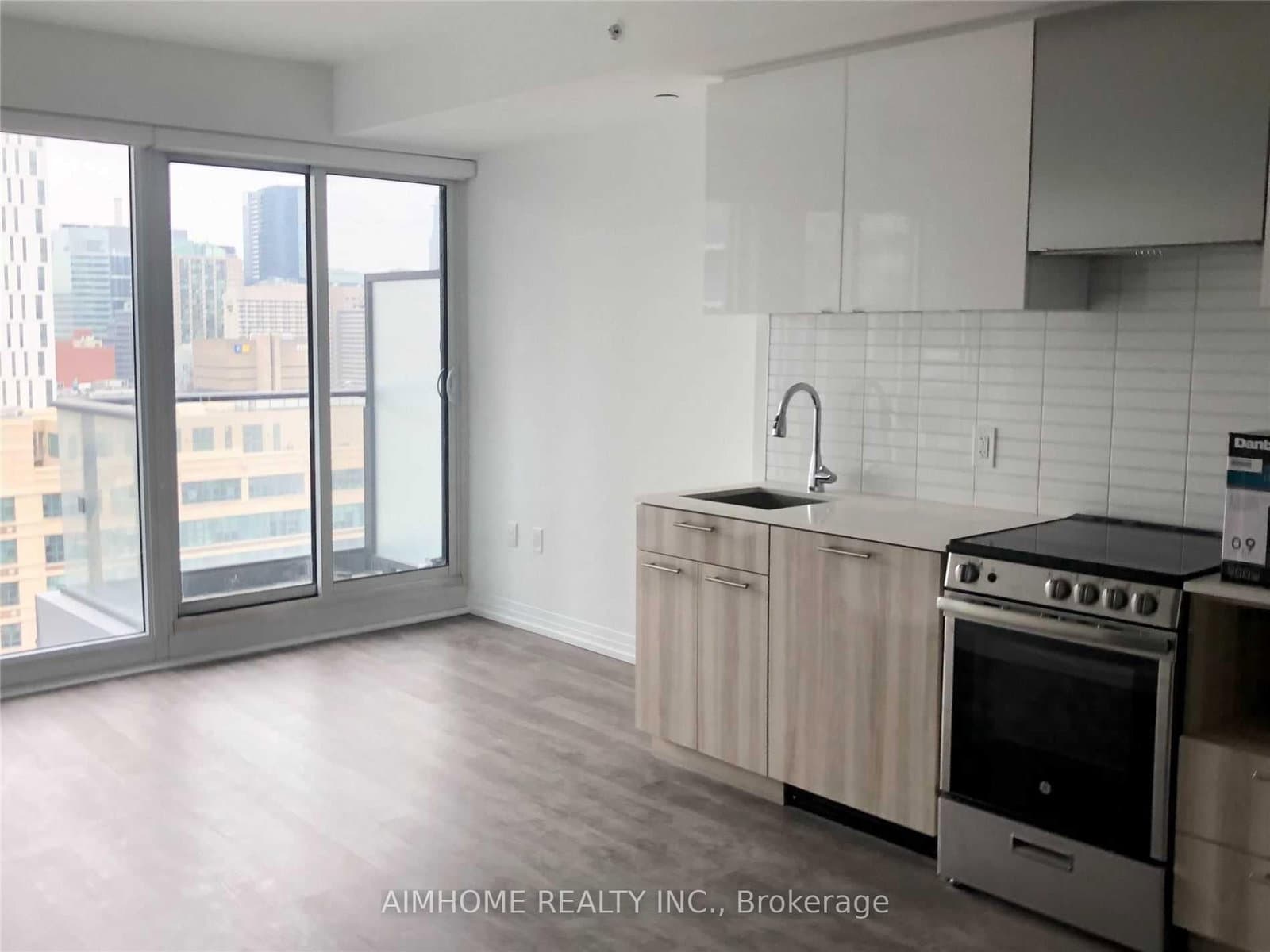 251 Jarvis Street, Unit 2108 thumbnail 4