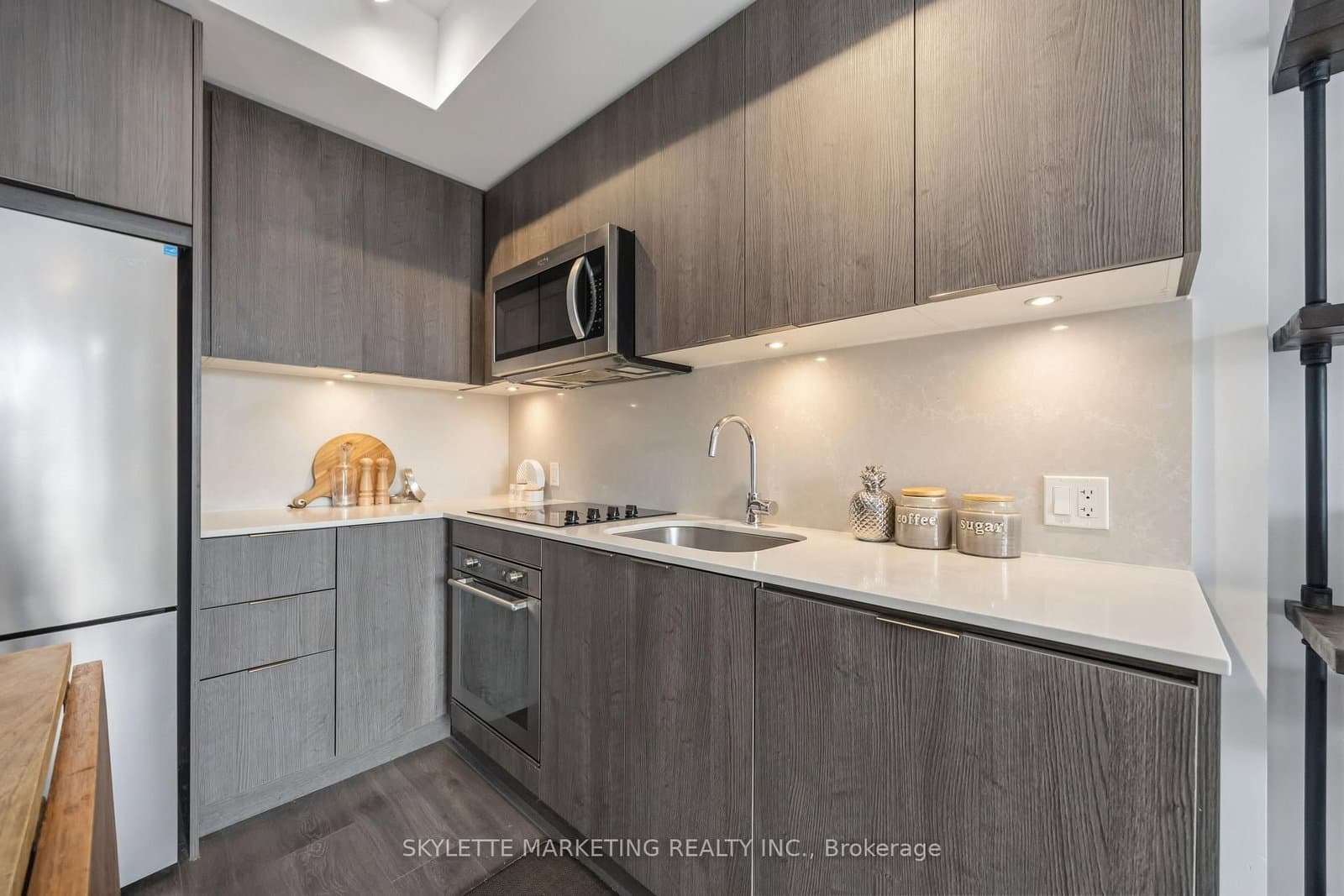 38 Forest Manor Road, Unit 414 thumbnail 14