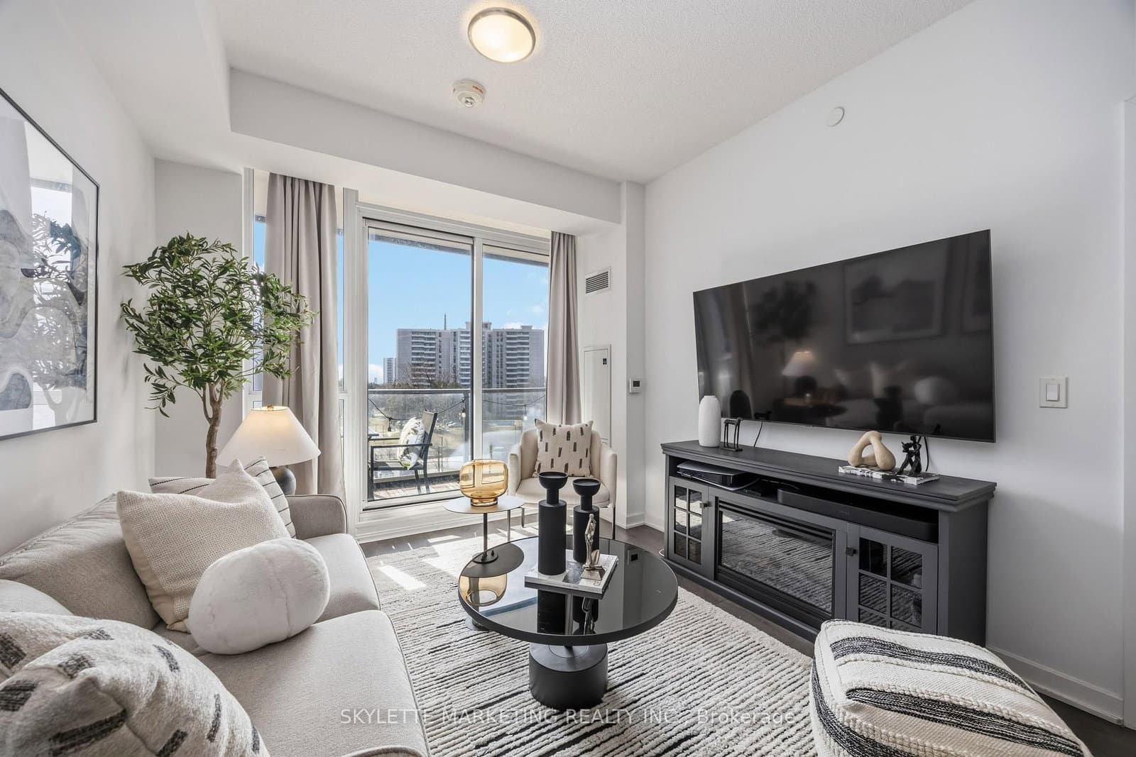 38 Forest Manor Road, Unit 414 thumbnail 19