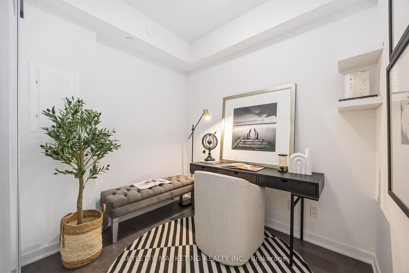 38 Forest Manor Road, Unit 414 thumbnail 3