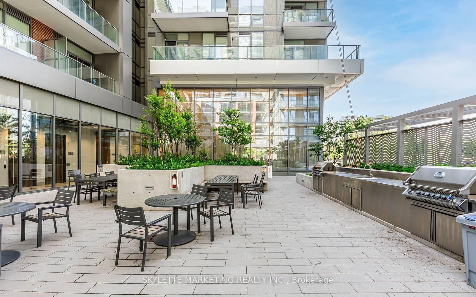 38 Forest Manor Road, Unit 414 thumbnail 36